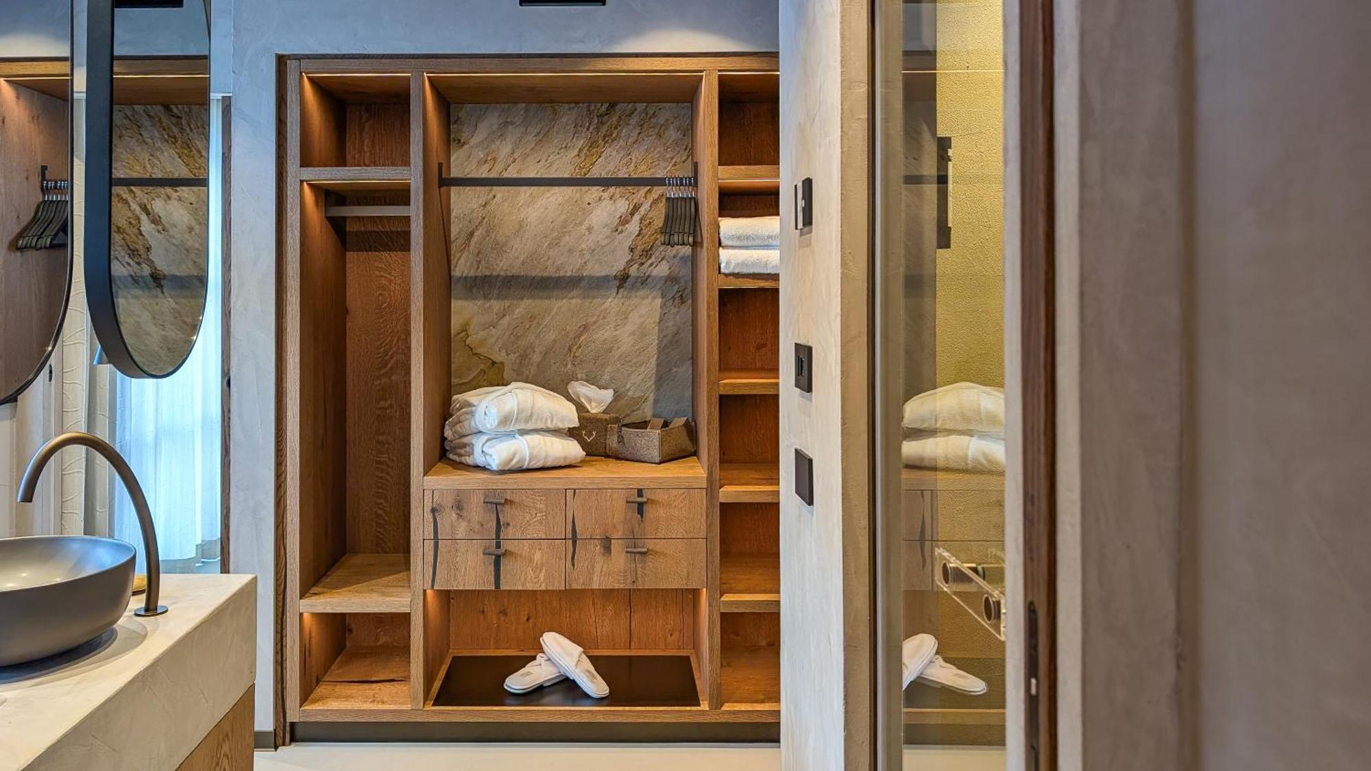 Mohe Boutique Hotel